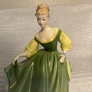 Royal Doulton "Fair Lady" HN2193 figurine.